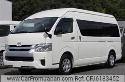 hiace commuter price