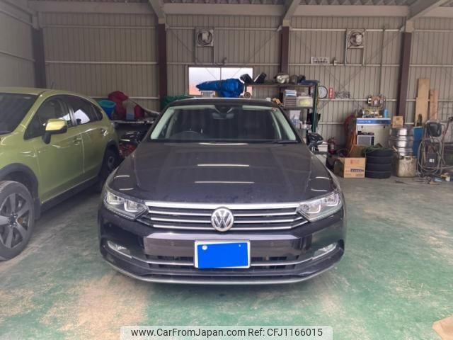 volkswagen passat 2018 -VOLKSWAGEN--VW Passat DBA-3CCZE--WVWZZZ3CZJE064119---VOLKSWAGEN--VW Passat DBA-3CCZE--WVWZZZ3CZJE064119- image 1