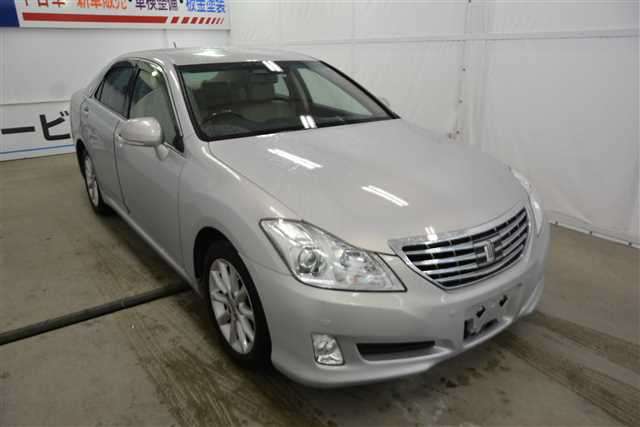 2009 Toyota Crown Royal Series DBA-GRS202 2WD - Car Price $6,541