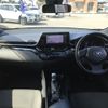 toyota c-hr 2017 -TOYOTA--C-HR DAA-ZYX10--ZYX10-2006974---TOYOTA--C-HR DAA-ZYX10--ZYX10-2006974- image 2