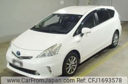 toyota prius-α 2014 CFJ1693578