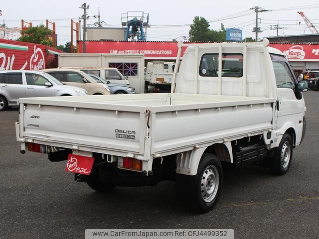 Mitsubishi delica truck