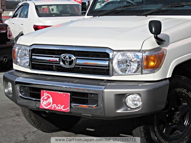 toyota landcruiser-70 2015 GOO_NET_EXCHANGE_0208348A30211129W001 image 2