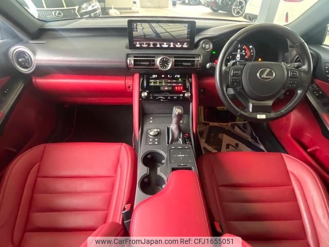 lexus is 2021 CFJ1655051 image 2