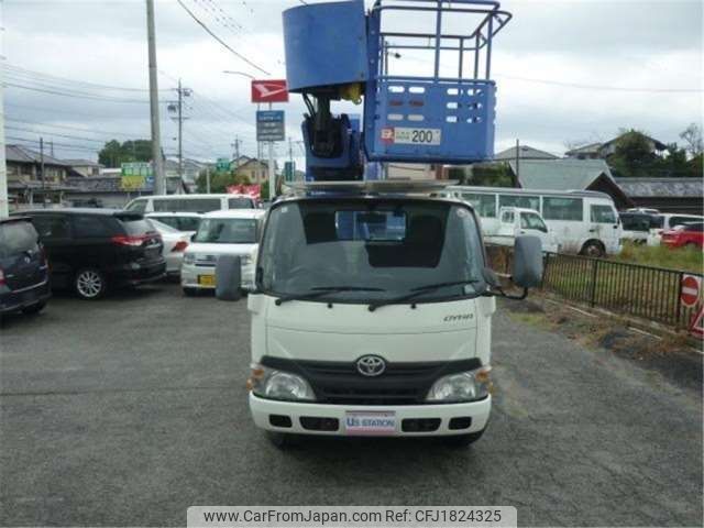 toyota dyna-truck 2016 CFJ1824325 image 2