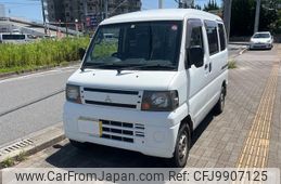 mitsubishi minicab-van 2011 GOO_JP_700080262230240615002