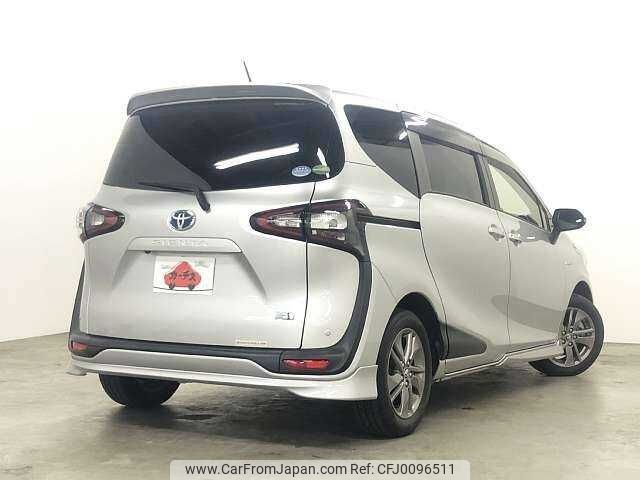 toyota sienta 2017 504928-923200 image 2