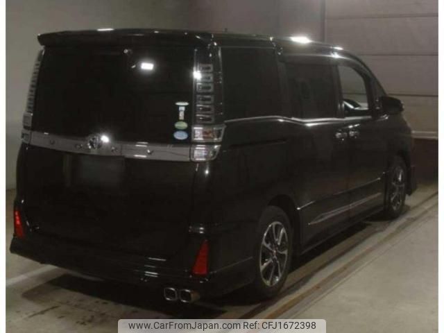 toyota voxy 2018 CFJ1672398 image 2