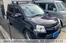 toyota sienta 2012 CFJ1816125