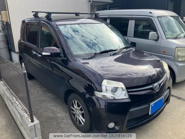 toyota sienta 2012 CFJ1816125 image 1