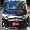 toyota noah 2014 GOO_JP_700100243030241020001 image 3