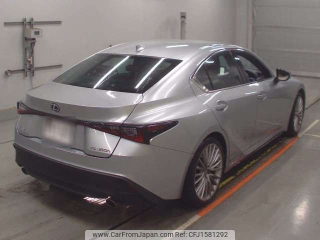 lexus is 2021 CFJ1581292 image 2