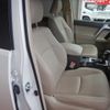 toyota land-cruiser-prado 2020 24410404 image 32