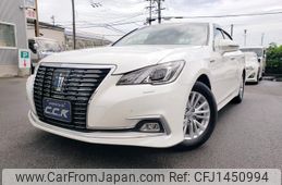 toyota crown-hybrid 2015 GOO_JP_700102024930250720001
