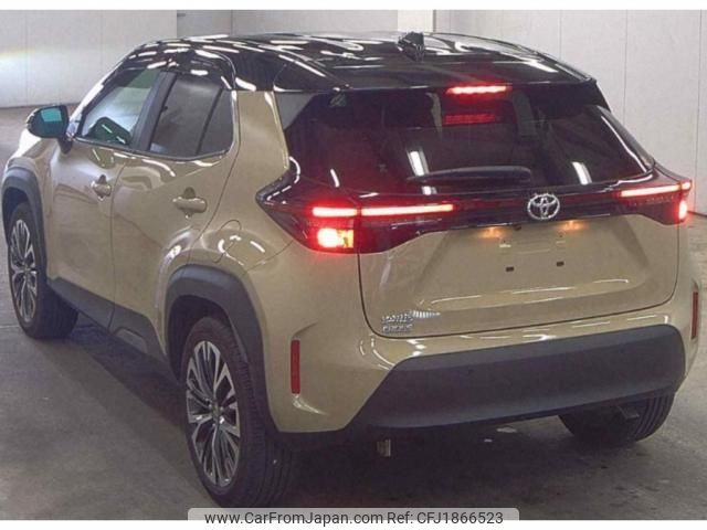 toyota yaris-cross 2023 CFJ1866523 image 2