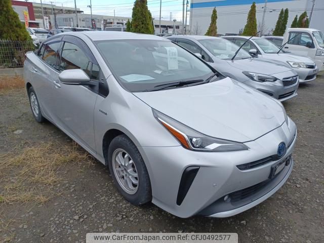 toyota prius 2019 quick_quick_DAA-ZVW55_ZVW55-6010829 image 2