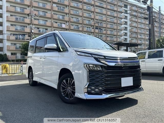 toyota voxy 2022 -TOYOTA--Voxy MZRA95W--0007226---TOYOTA--Voxy MZRA95W--0007226- image 1