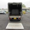 isuzu elf-truck 2004 CFJ1334461 image 9