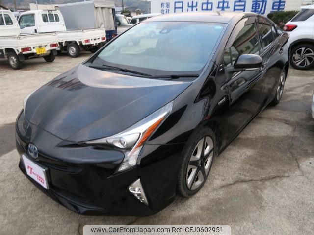 toyota prius 2017 quick_quick_ZVW50_ZVW50-8062313 image 2