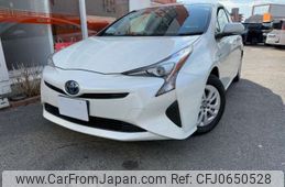 toyota prius 2015 -TOYOTA--Prius DAA-ZVW50--ZVW50-8002834---TOYOTA--Prius DAA-ZVW50--ZVW50-8002834-