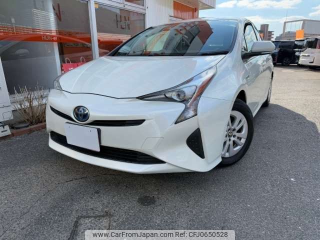 toyota prius 2015 -TOYOTA--Prius DAA-ZVW50--ZVW50-8002834---TOYOTA--Prius DAA-ZVW50--ZVW50-8002834- image 1