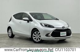 toyota aqua 2023 -TOYOTA--AQUA 6AA-MXPK11--MXPK11-2096034---TOYOTA--AQUA 6AA-MXPK11--MXPK11-2096034-