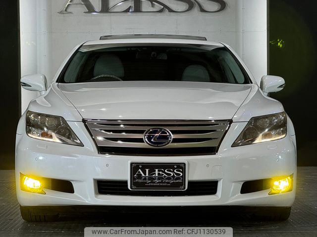 lexus is 2010 CARSENSOR_JP_AU6327622715 image 1