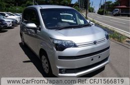 toyota spade 2017 CFJ1566819