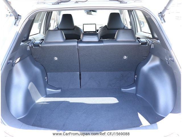 toyota corolla-cross 2023 CFJ1569088 image 2