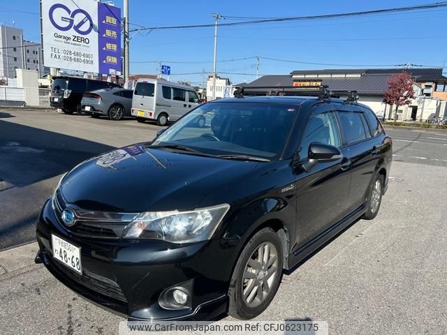 toyota corolla-fielder 2013 quick_quick_DAA-NKE165G_NKE165-7020918 image 1