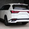 lexus lx 2023 25632606 image 6