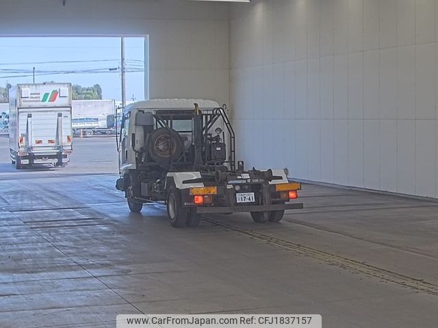isuzu forward 2007 CFJ1837157 image 2