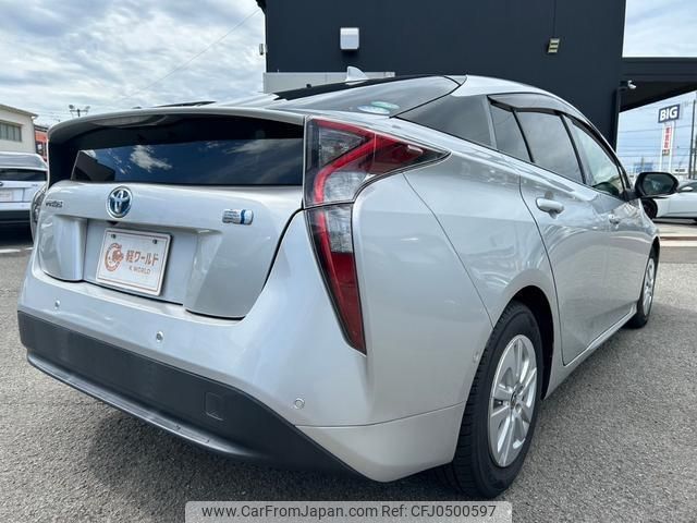 toyota prius 2017 quick_quick_ZVW50_ZVW50-8051526 image 2