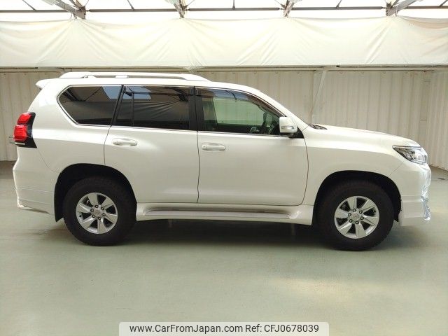 toyota land-cruiser-prado 2019 ENHANCEAUTO_1_ea293550 image 2