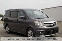 toyota noah 2013 -TOYOTA--Noah DBA-ZRR70W--ZRR70-0594046---TOYOTA--Noah DBA-ZRR70W--ZRR70-0594046-