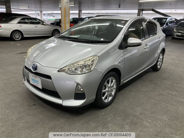 toyota aqua 2012 AF-NHP10-6076913 image 1