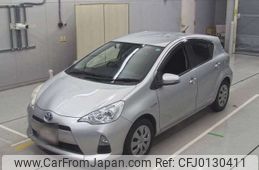 toyota aqua 2013 -TOYOTA--AQUA DAA-NHP10--NHP10-6187600---TOYOTA--AQUA DAA-NHP10--NHP10-6187600-