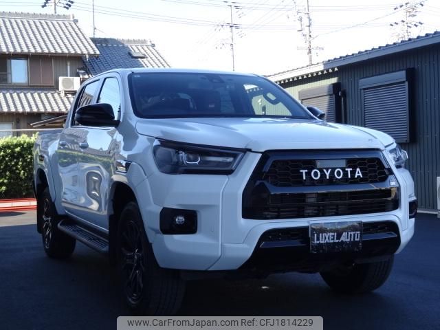 toyota hilux 2023 CFJ1814229 image 2