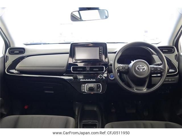 toyota aqua 2021 CFJ0511950 image 2