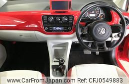 volkswagen up 2013 NIKYO_DF49697