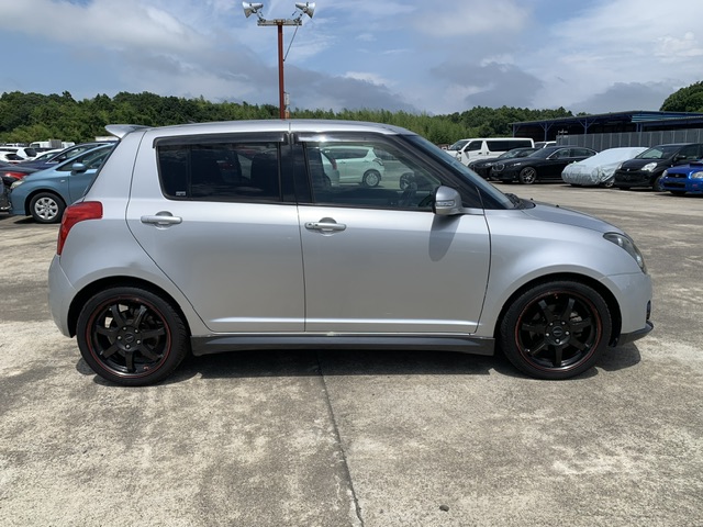 car_e15e355a-e964-4d6d-ac8d-