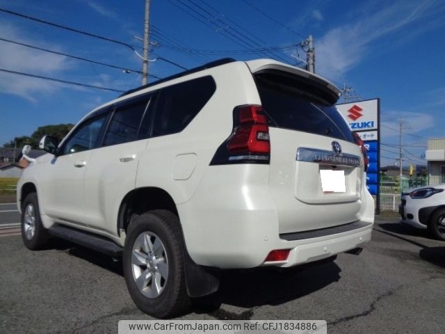 toyota land-cruiser-prado 2023 CFJ1834886 image 2