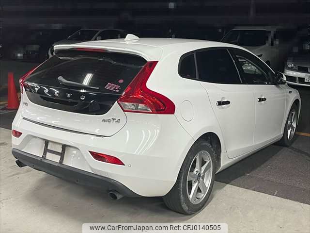 volvo v40 2014 NIKYO_KH55893 image 2