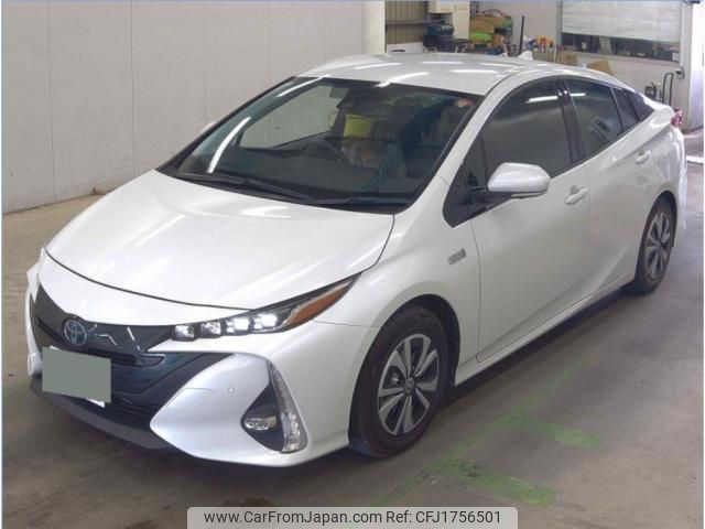 toyota prius-phv 2022 CFJ1756501 image 1