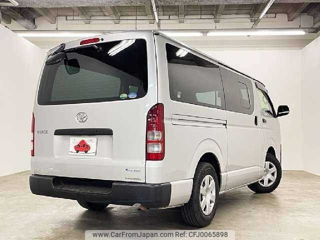 toyota hiace-van 2015 504928-923139 image 2