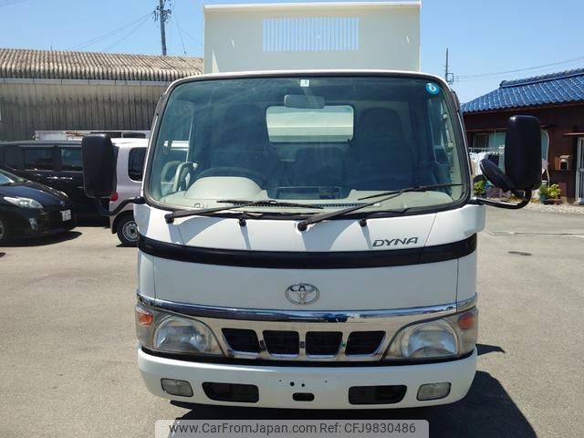 toyota dyna-truck 2004 CFJ9830486 image 2