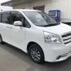 toyota noah 2009 769235-190718153418 image 2