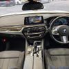 bmw 5-series 2017 quick_quick_LDA-JC20_WBAJC32040WB56372 image 2