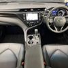 toyota camry 2018 CFJ1599338 image 2