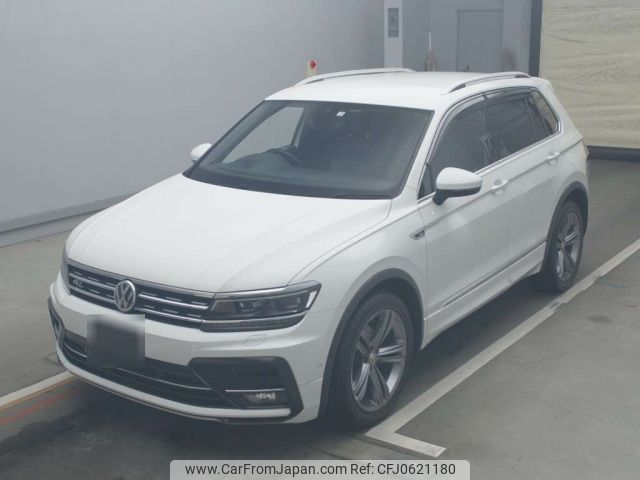 volkswagen tiguan 2017 -VOLKSWAGEN--VW Tiguan 5NCZE-WVGZZZ5NZJW842594---VOLKSWAGEN--VW Tiguan 5NCZE-WVGZZZ5NZJW842594- image 1